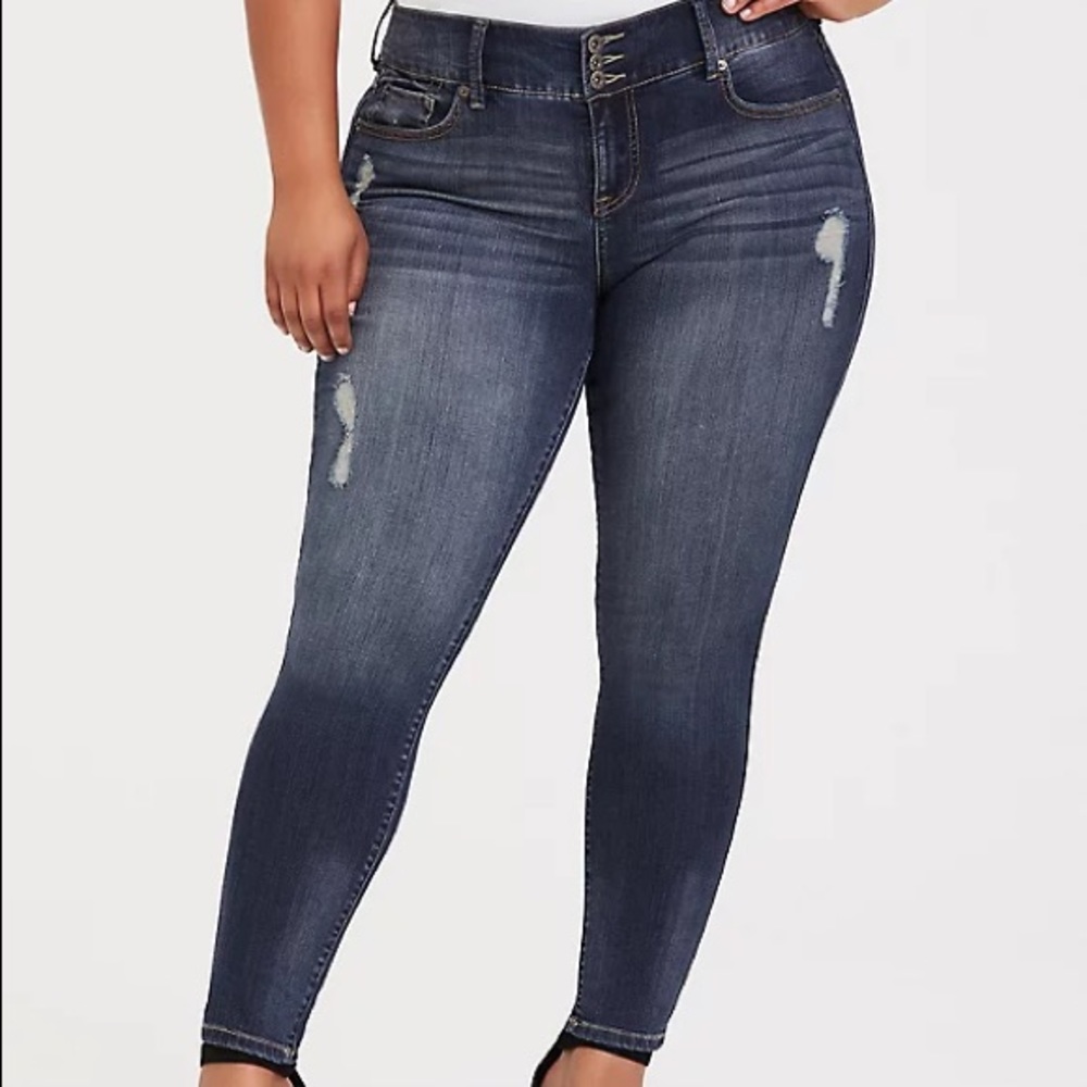 Torrid Premium Medium Wash Jegging